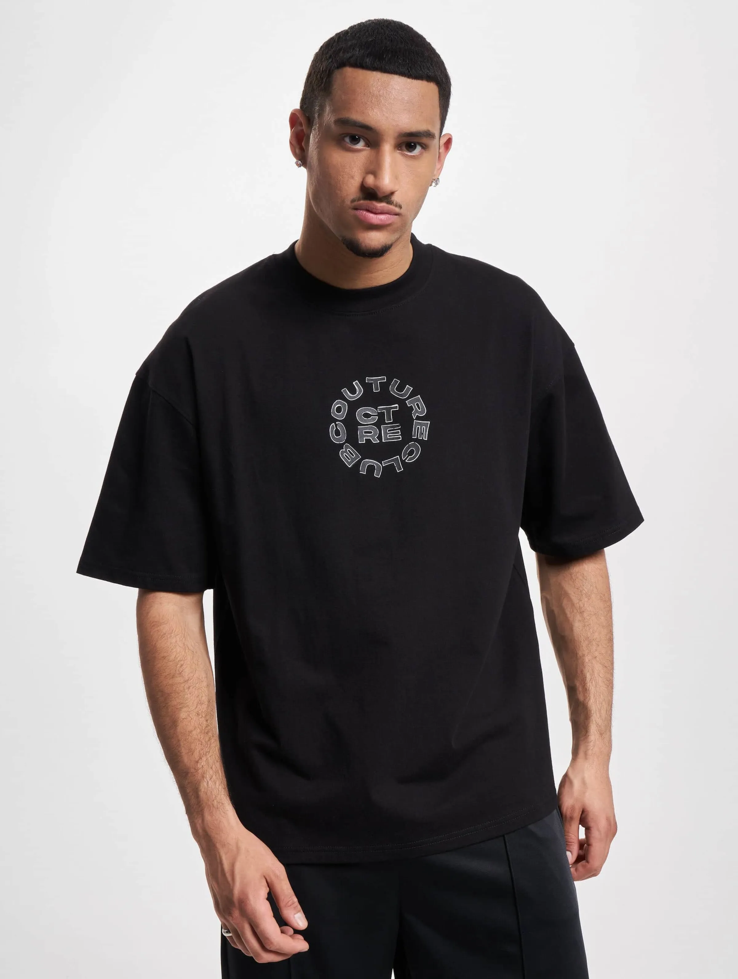 The Couture Club Ctre Circle Graphic Regular Fit