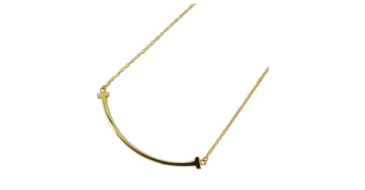Tiffany & Co Collar Tiffany T Smile Small en oro amarillo de 18K 