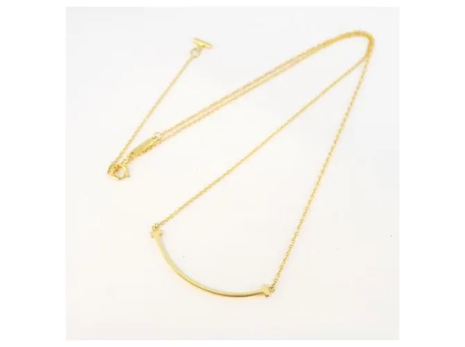 Tiffany & Co Collar Tiffany T Smile Small en oro amarillo de 18K 
