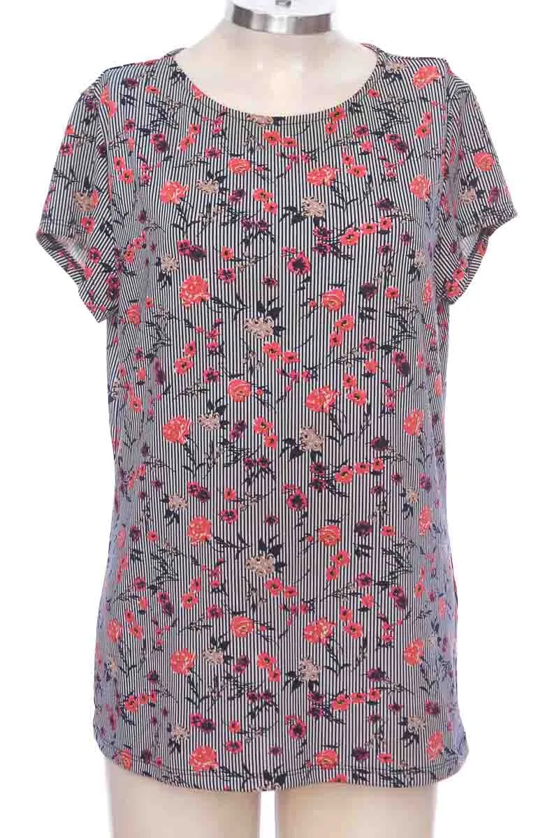 TOP / CAMISETA COLOR AZUL  PATPRIMO