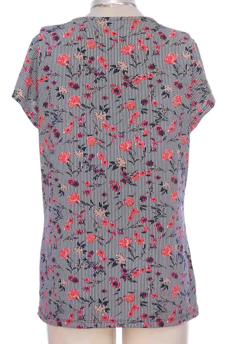 TOP / CAMISETA COLOR AZUL  PATPRIMO