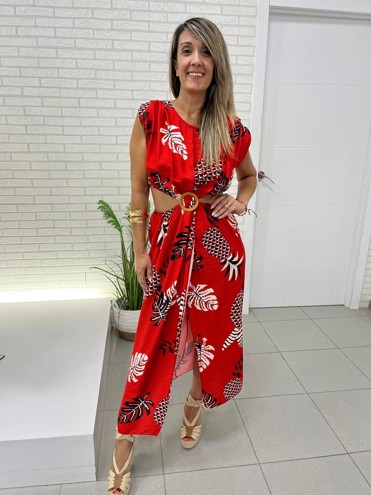 Vestido cut out