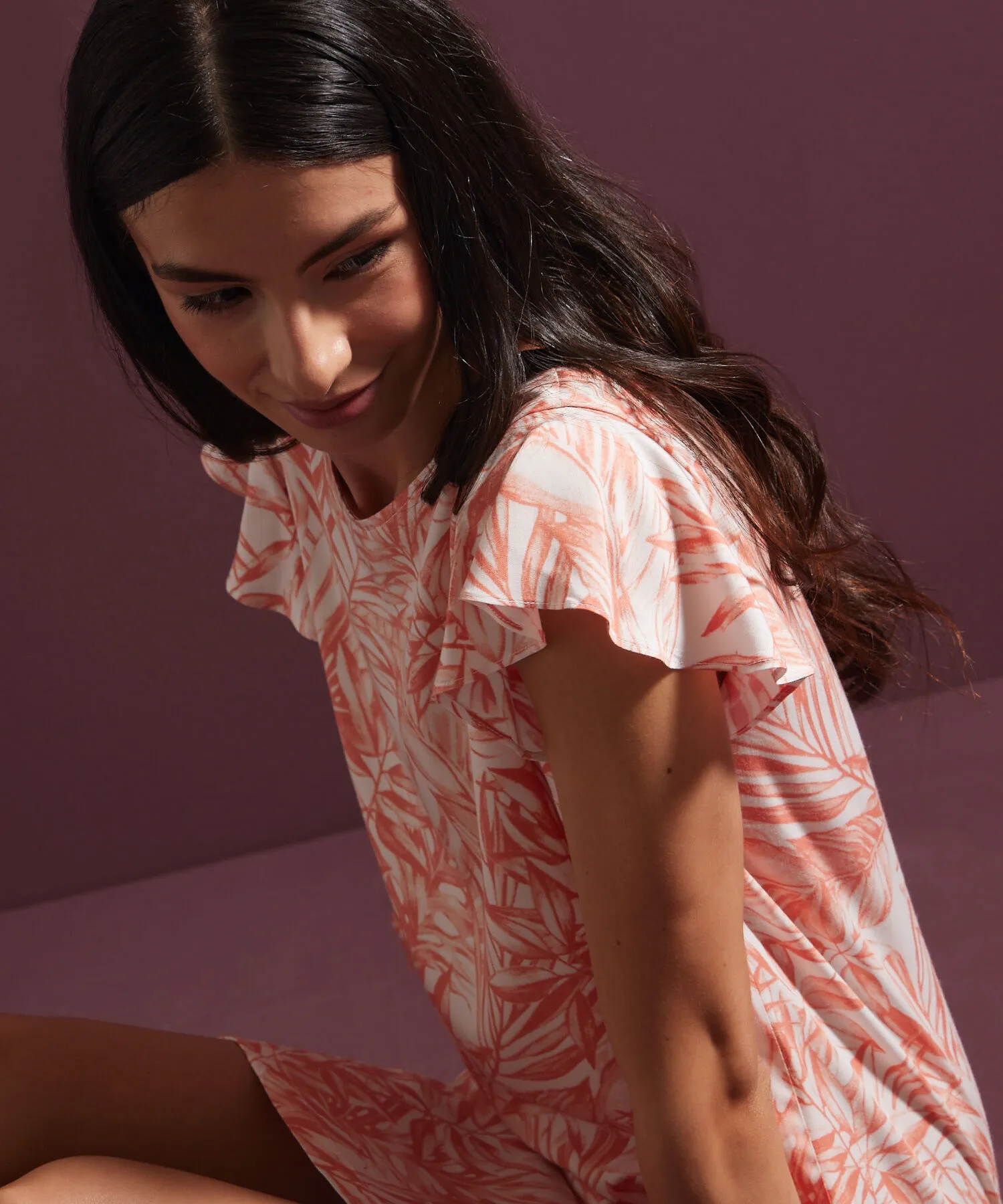 VESTIDO ESTAMPADO MANGA CORTA CON VUELO