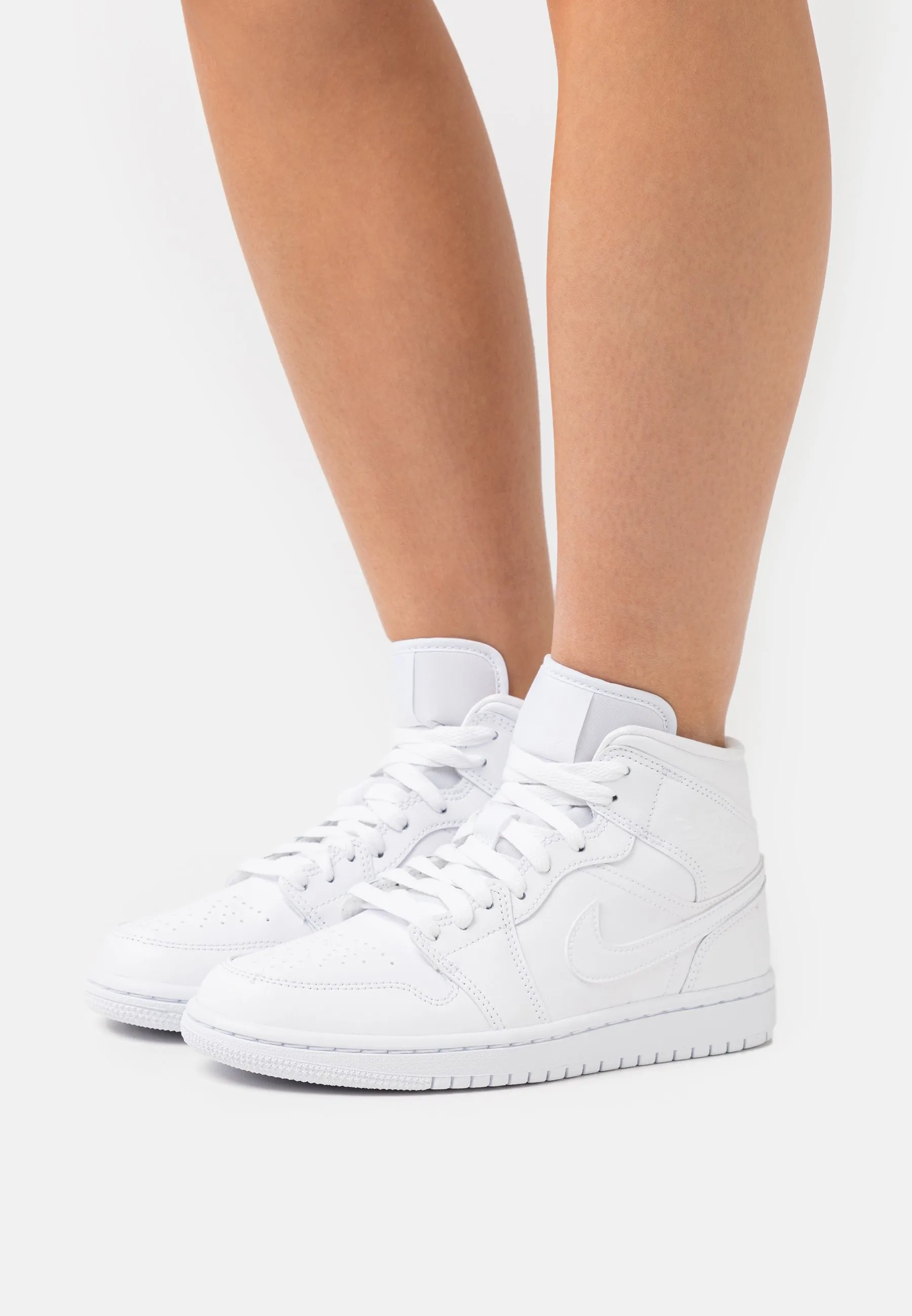 WMNS AIR JORDAN 1 MID 365  ZAPATILLAS ALTAS