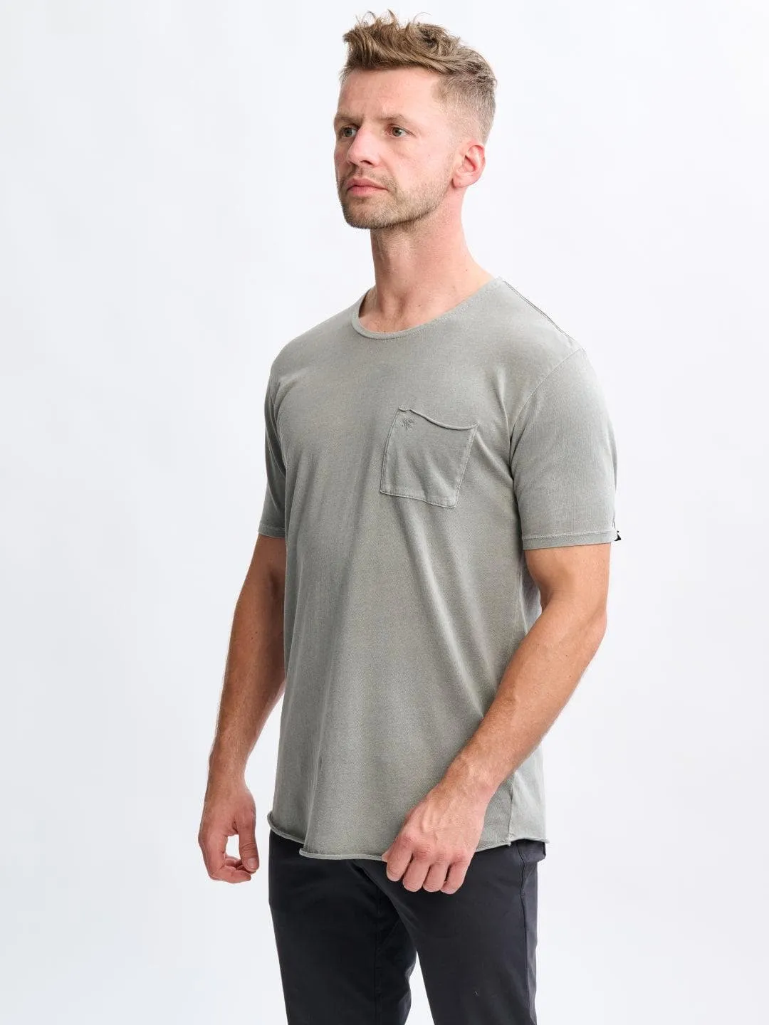 XPOCKET CURVED HEM  TEE