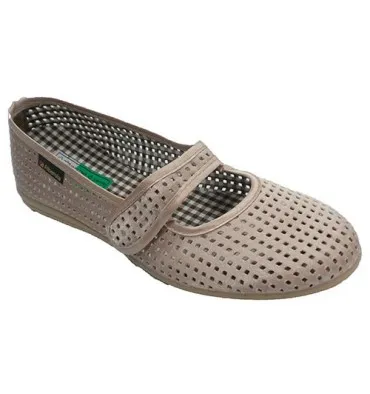 Zapatilla rejilla mujer tipo merceditas velcro Alberola en beig