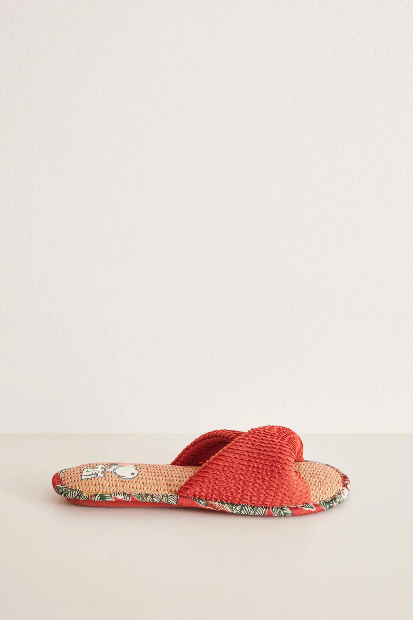 Zapatillas abiertas casa naranja