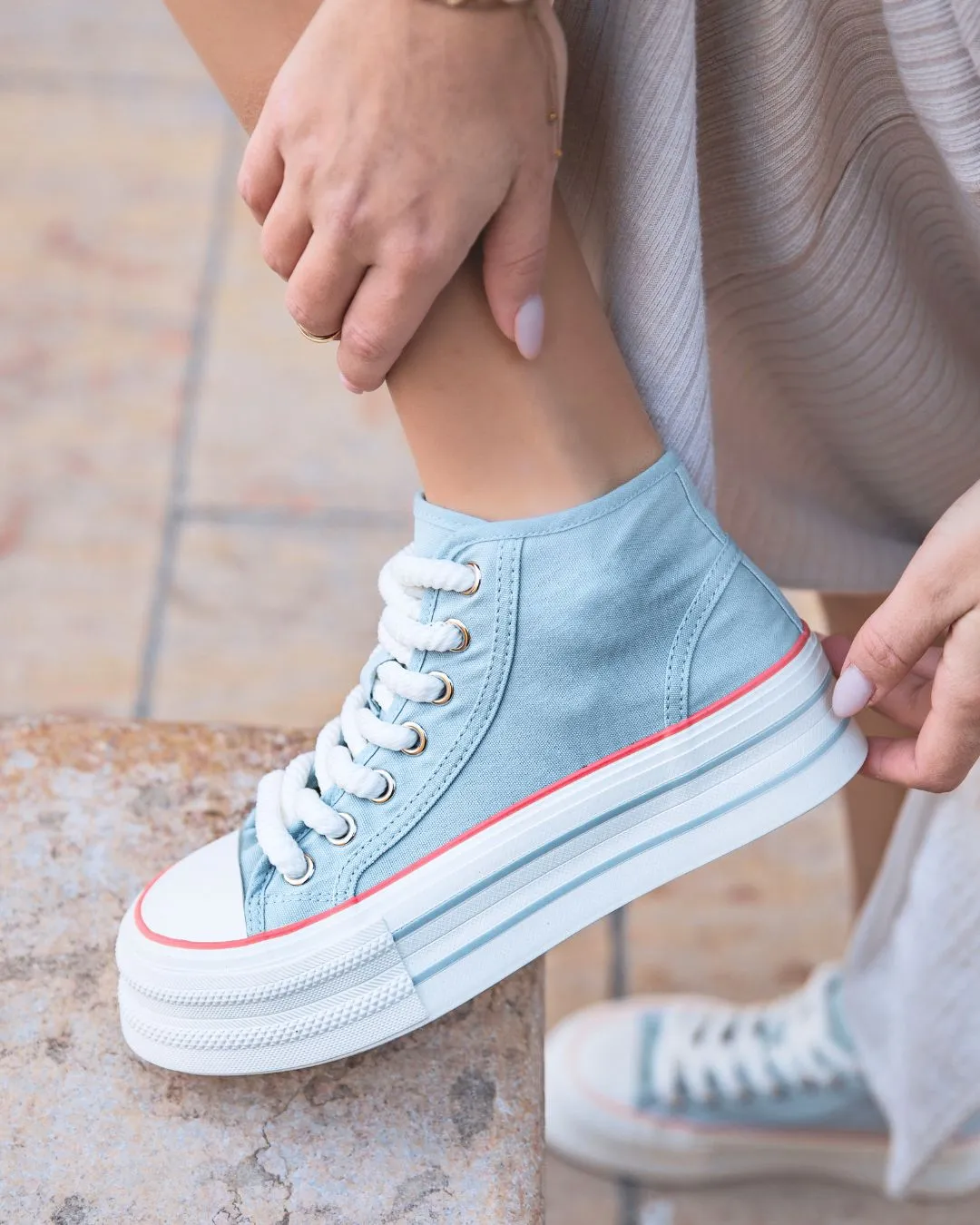 ZAPATILLAS ALTAS DE LONA AZULES PARA MUJER  MAEVE
