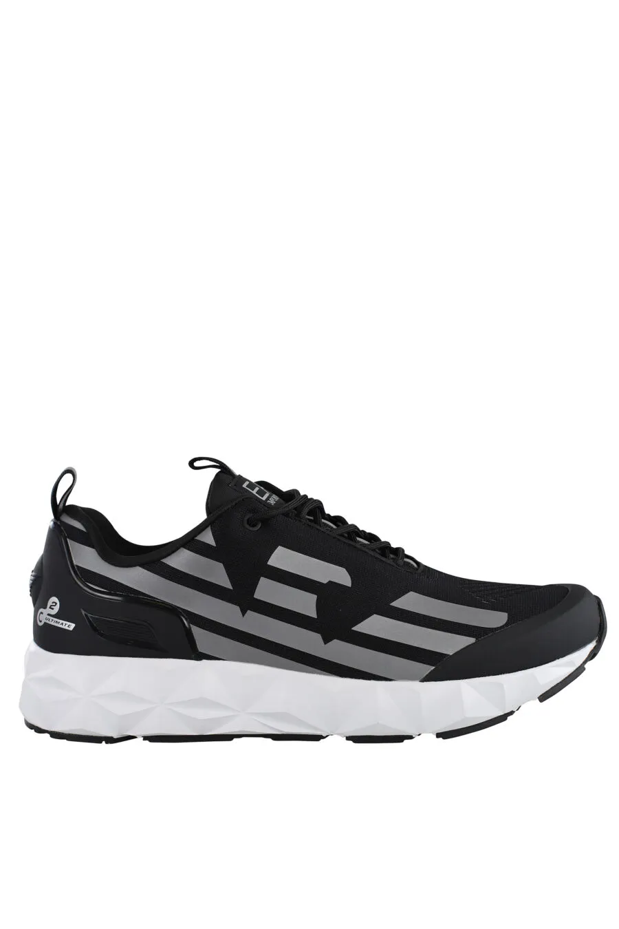 Zapatillas negras con maxilogo aguila plateado y suela blanca