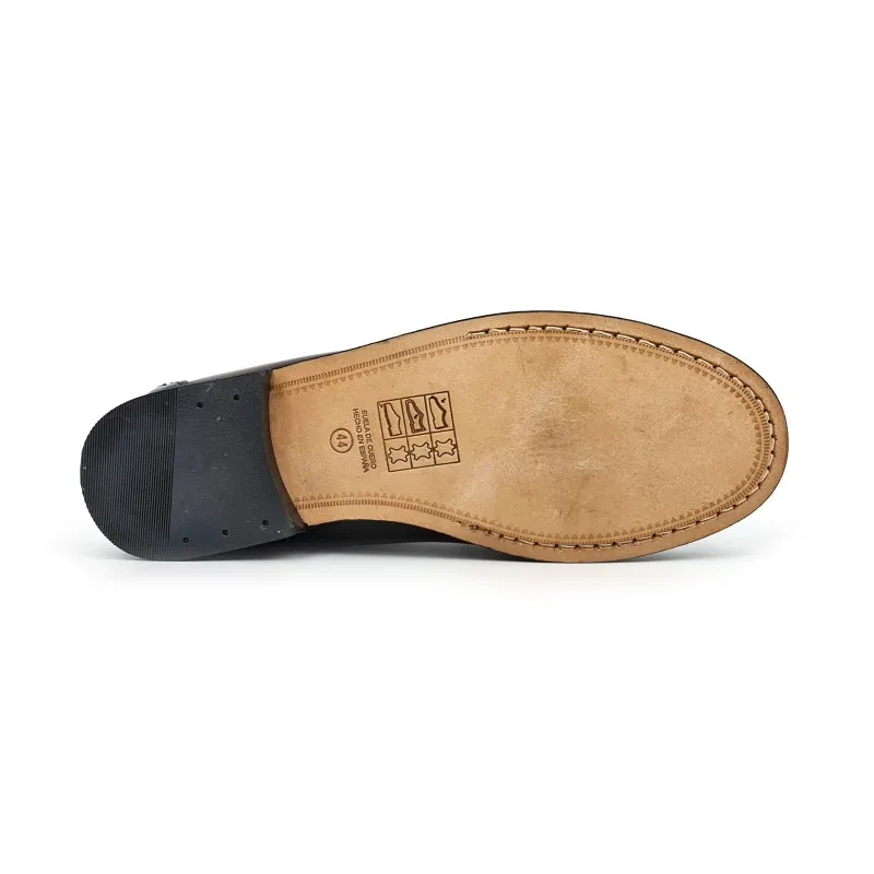 Zapatos Castellanos Hombre Piel Florentic Antifaz Suela Cuero 701 Burdeos, de Manuel Medrano