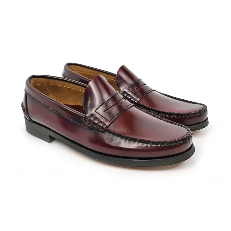 Zapatos Castellanos Hombre Piel Florentic Antifaz Suela Cuero 701 Burdeos, de Manuel Medrano