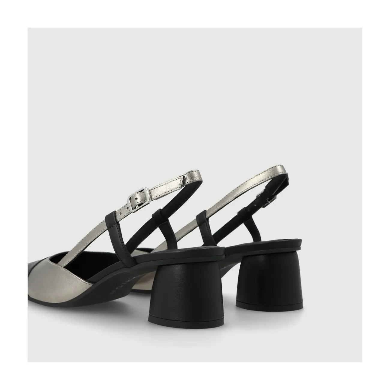 ZAPATOS DE SALÓN PLATEADOS ROL4343