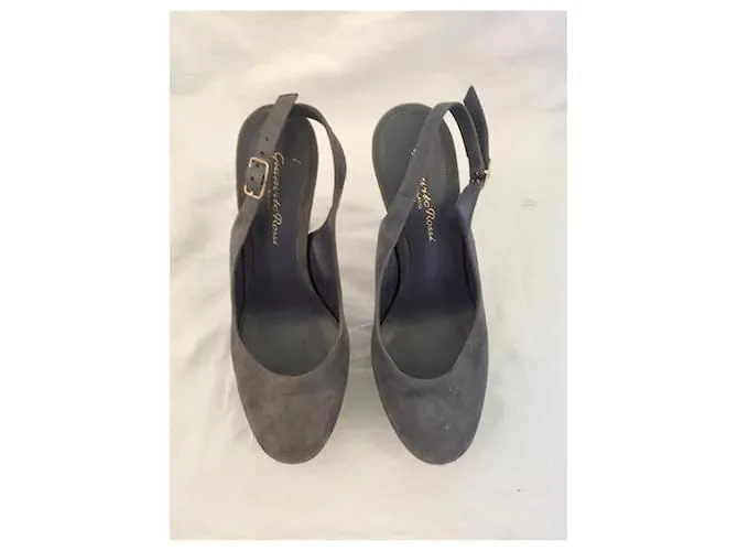Zapatos de tacón Gianvito Rossi Gris 