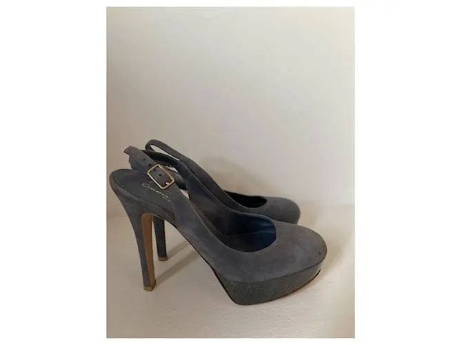 Zapatos de tacón Gianvito Rossi Gris 